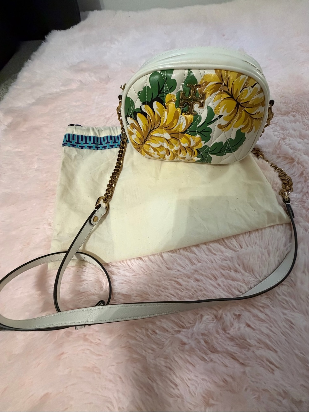 🌟Tory Burch White Floral Leather Crossbody Bag